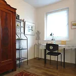 Gästezimmer im Hamburger Norden - nahe EuroFH und ILS